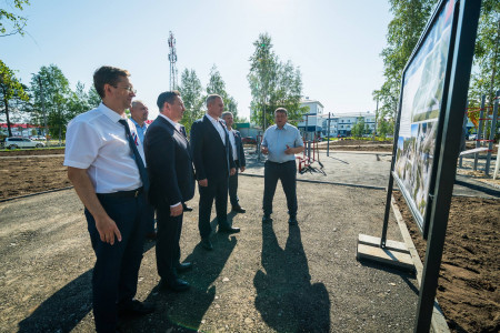 Губернатор ХМАО Кухарук проверил ход строительства ключевых объектов в Когалыме перед юбилеем города