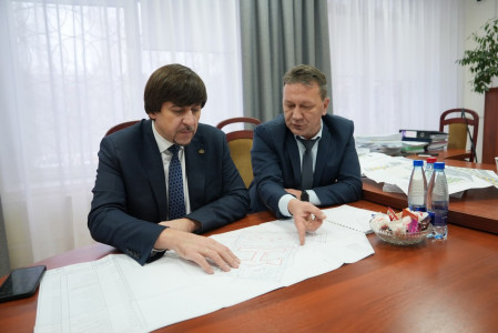 Обещал, но не сделал: суд заставил мэра Тюмени провести капремонт лицея