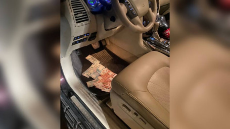 Инспекторы весового контроля систематически брали взятки на трассе «Екатеринбург – Тюмень»