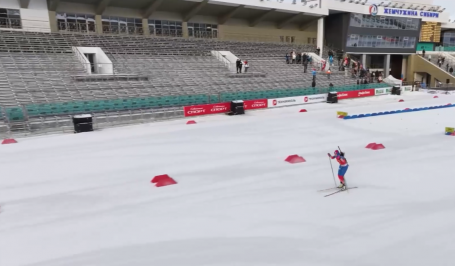 Тюменский этап Кубка России по биатлону стартовал при пустых трибунах