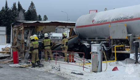 Прокуратура начала проверку после взрыва на газозаправочной станции в Ханты-Мансийске