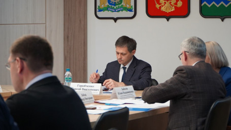 В Лангепасе под видом ремонта ЗАГСа власти обновили фасад частного ювелирного салона за счёт бюджета