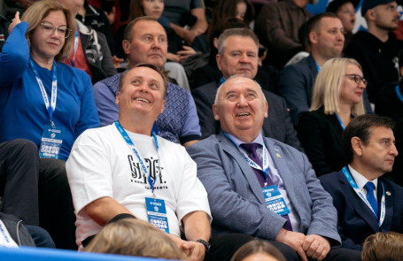 На фоне планов масштабной застройки Сургута высотками мэр Слепов не стал публично обсуждать риски спроса на новое жильё