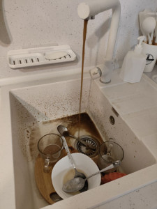 Кризис ЖКХ в поселке ХМАО углубляется: на отдельных улицах нет ни воды, ни тепла