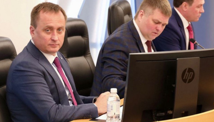 «Вы поймите, коллеги, мы сейчас испытываем момент, когда проходит хитрая схемка. И мы в ней участвуем»