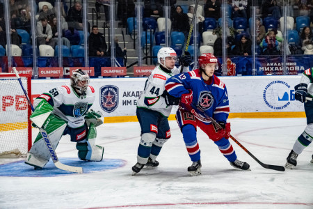 «Югра» проиграла в чемпионате ВХЛ команде своего бывшего тренера Епанчинцева