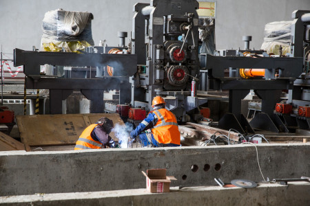 Депутаты думы ХМАО потребовали найти способ достроить металлургический завод в Сургуте