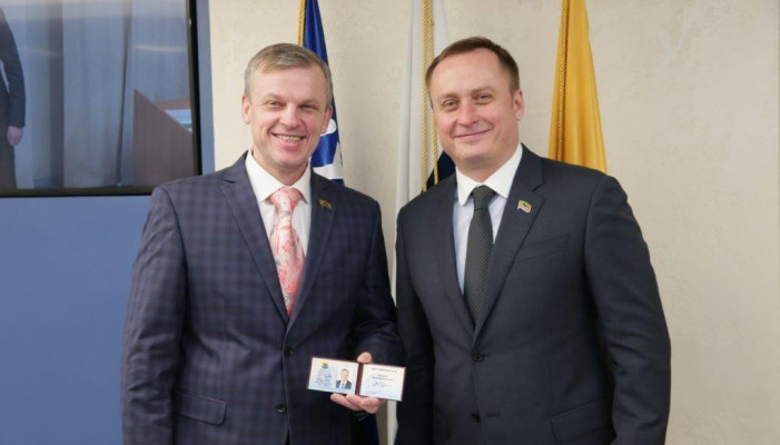 «Меня там не было»: заявление депутата думы Сургута может превратить антикоррупционный скандал в дело о подлоге