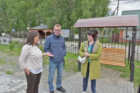 Экс-главу поселения в ХМАО обвинили в растрате более 1 млн рублей из-за фиктивного трудоустройства сотрудника