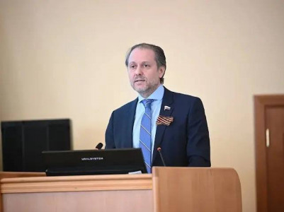 Депутат Сысоев предложил обязать чиновников согласовывать корректировки показателей нацпроектов с профильными комитетами Госдумы