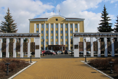 Тобольский суд арестовал вице-мэра района и экс-заместителя главы по делу о взятке