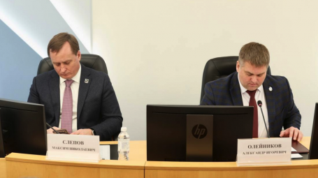 «Сургутнефтегаз», «Газпром» и «ЮВ и С»: кто от ЕР претендует на места в думе Сургута
