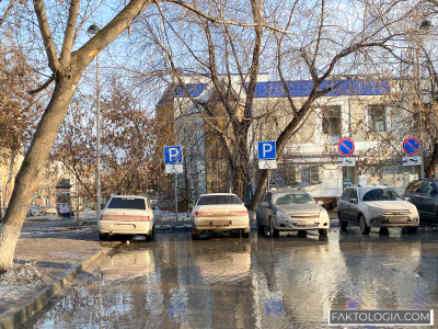 Мэр Тюмени Афанасьев продолжает тотально расширять зоны платных парковок и увеличивать тарифы