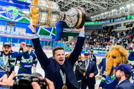 ХК «Югра» может покинуть главный тренер после массового ухода игроков чемпионского состава