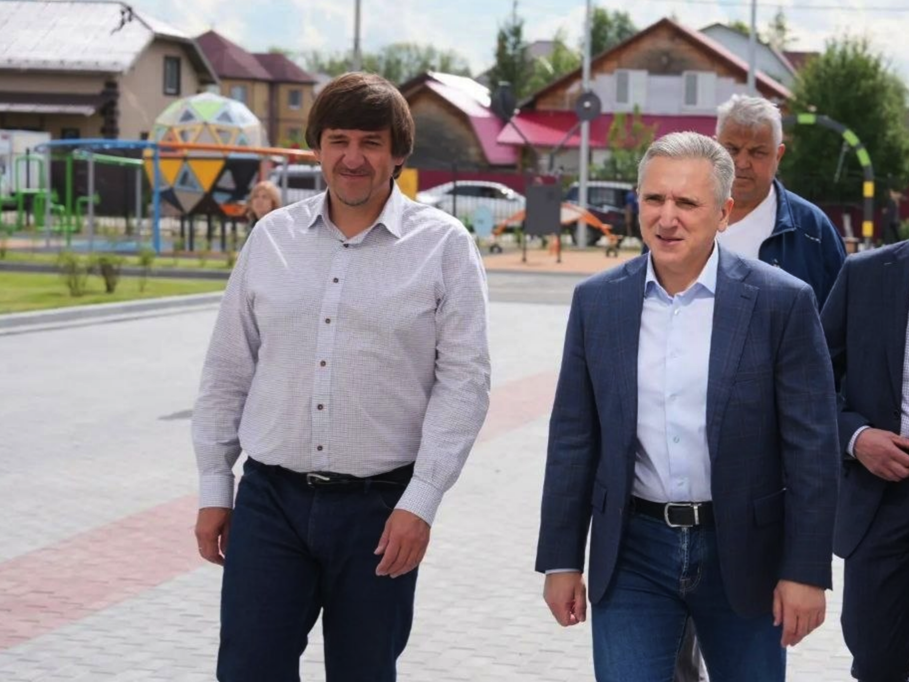 Кризис с вонючей водой в Тюмени усугубляется: жители бросились скупать бутилированную воду