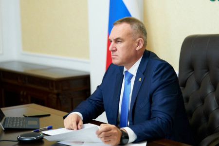 Губернатор ХМАО сообщил о напряжённости на топливном рынке и приоритете на АЗС для машин оперслужб