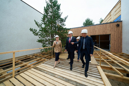 Глава Сургутского района презентовал губернатору новый этап развития «Барсовой горы» — строительство конгресс-холла