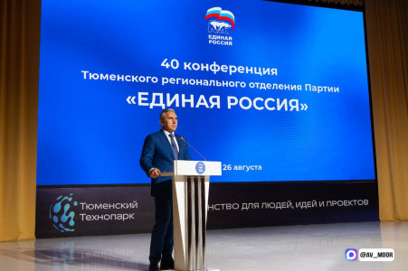 Тюменский губернатор Моор прокомментировал огромные очереди на АЗС, но не сообщил, когда ситуация с бензином улучшится