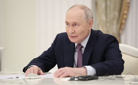 Путин ограничил вывоз наличных рублей в страны ближнего зарубежья
