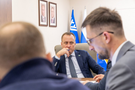 Властям Сургута пришлось оправдываться перед округом за сорванный миллиардный дорожный проект